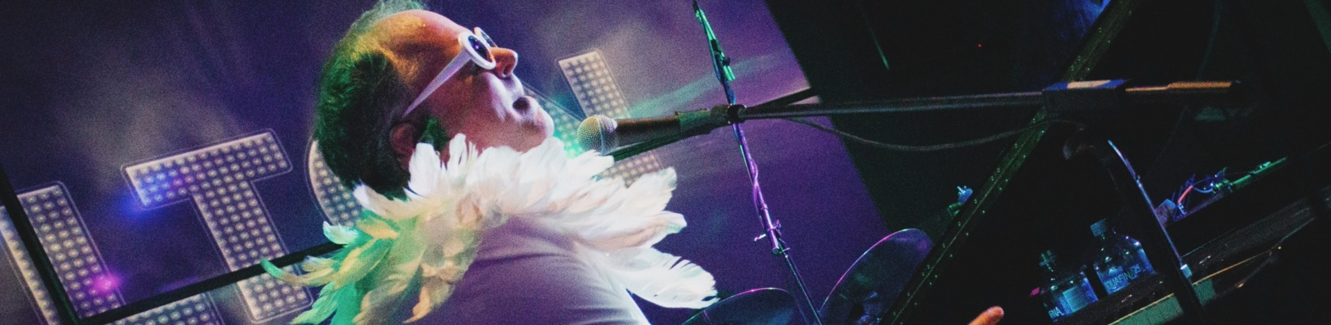 Elton John coverband on a stage