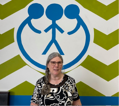 Volunteer Patricia MacDonald